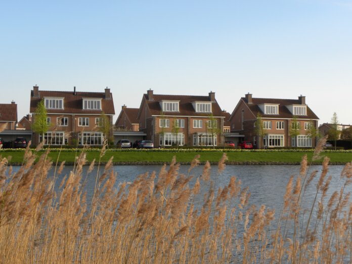 2022 Twee onder een kap - Foto NVM 15-4-2010-006 (1) nieuwbouwwoning van € 355.000